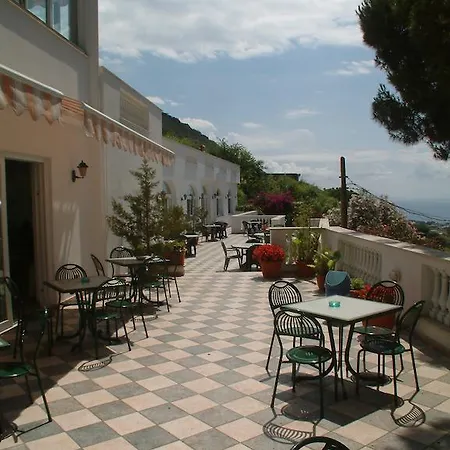 吉内斯特拉酒店 Forio di Ischia