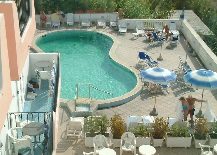 La Ginestra Hotell 3*