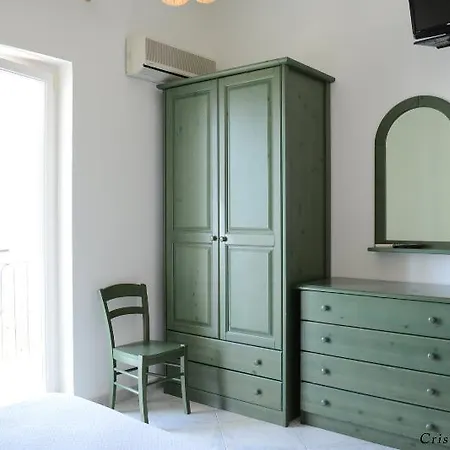 ホテル ラ ジネストラ 3*