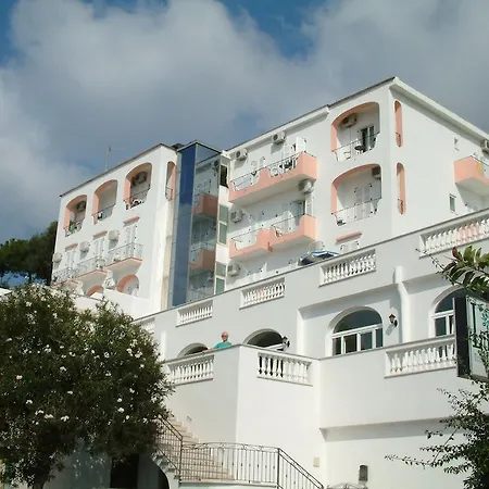 La Ginestra Hotel Forio (Isola d'Ischia)