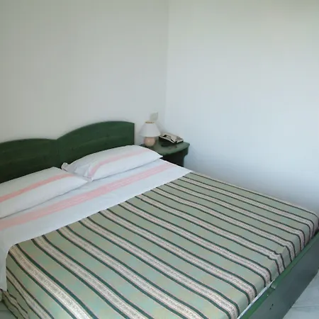 Hotel La Ginestra 3*