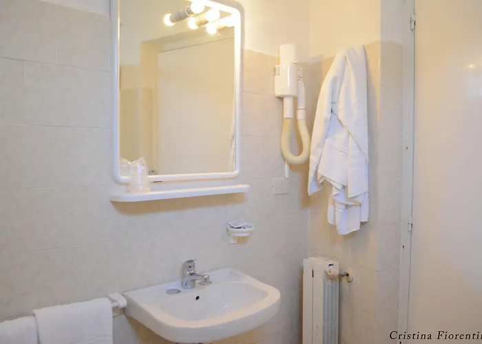 Hotel La Ginestra 3*