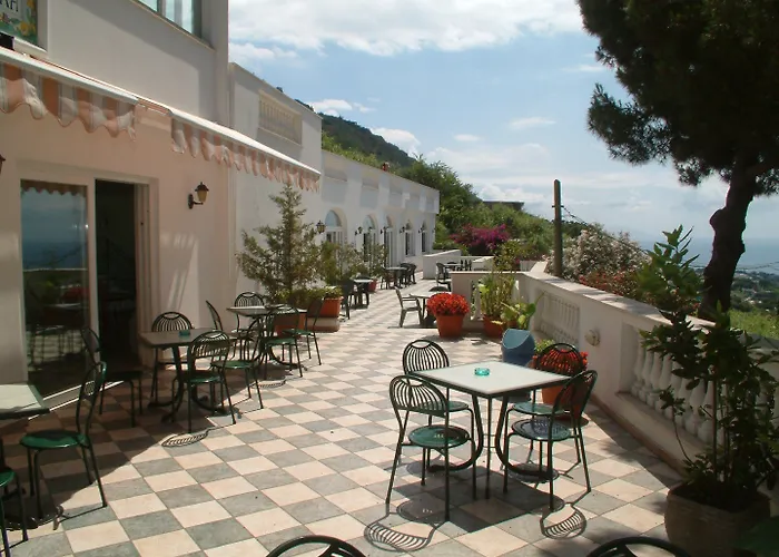 La Ginestra Hotel